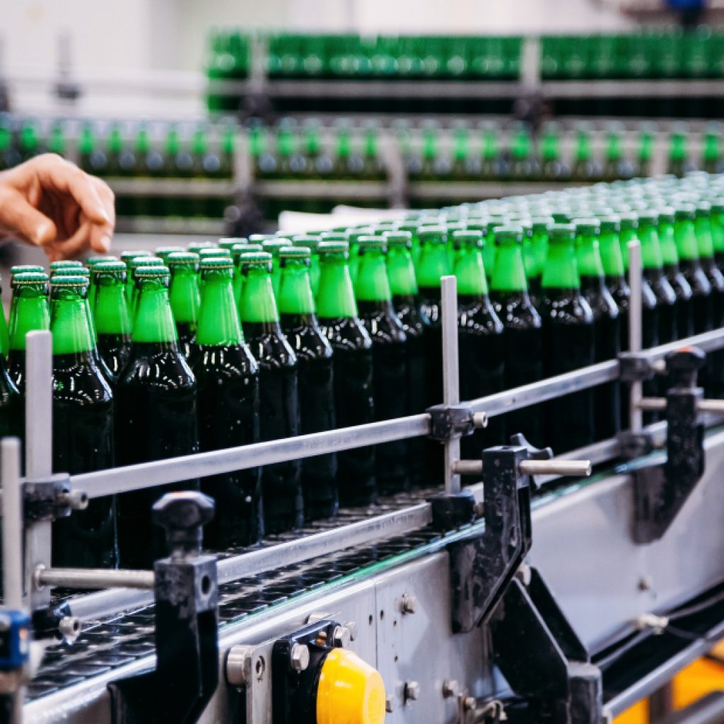 beer-bottles-conveyor